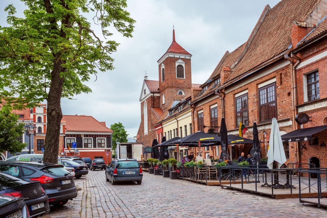 Luxurious Kaunas Basilica Apartment In Old Town By Urban Rent Exterior photo